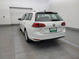 Used 2017 Volkswagen Golf SEL image 3