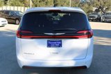 New 2025 Chrysler Pacifica Select image 5
