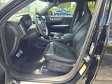 Used 2019 Volvo XC40 T5 R-Design image 3
