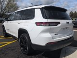 Used 2023 Jeep Grand Cherokee L Laredo image 5