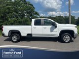 Used 2022 Chevrolet Silverado 2500 LT image 2