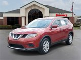 Used 2016 Nissan Rogue S image 2