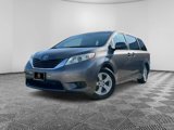 Used 2015 Toyota Sienna LE image 2