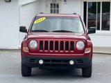 Used 2014 Jeep Patriot Latitude w/ Sun/Sound Group image 2
