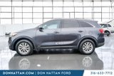 Used 2016 Kia Sorento LX w/ LX Convenience Package image 2