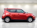 Used 2023 Kia Soul S image 2