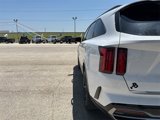 Used 2022 Kia Sorento SX image 3