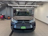 Used 2017 Toyota Highlander XLE image 2