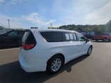 Used 2022 Chrysler Voyager LX image 5