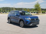 Used 2022 Volkswagen Taos SE w/ Panoramic Sunroof Package image 3