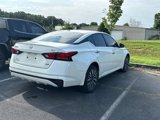 Used 2024 Nissan Altima 2.5 SV image 4