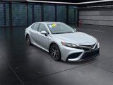Used 2022 Toyota Camry SE image 2