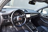 Used 2023 Porsche Macan Turbo image 4