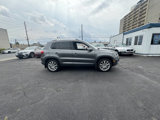 Used 2014 Volkswagen Tiguan SE image 6
