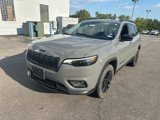 Used 2023 Jeep Cherokee Altitude Lux image 3