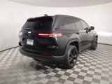 Used 2023 Jeep Grand Cherokee Altitude image 5