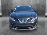 Used 2018 Nissan Rogue Sport SV image 2