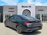 Used 2023 Hyundai Elantra SEL image 2