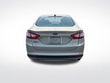 Used 2015 Ford Fusion SE image 4