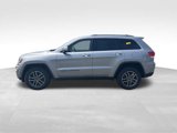 Used 2019 Jeep Grand Cherokee Laredo w/ Laredo X Package image 2