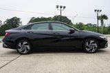 Used 2024 Hyundai Elantra Limited image 3