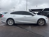 Used 2017 Chevrolet Malibu LT image 2