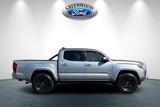 Used 2020 Toyota Tacoma SR5 image 3