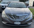 Used 2012 Hyundai Sonata SE w/ Navigation & Sunroof Pkg image 2