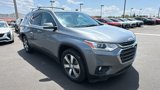Used 2018 Chevrolet Traverse LT image 2
