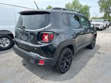Used 2016 Jeep Renegade Latitude image 3