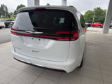 Used 2022 Chrysler Pacifica Touring-L image 5