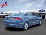 Used 2018 Ford Fusion SE w/ Fusion SE Technology Package image 3