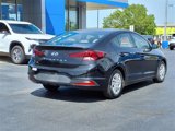 Used 2020 Hyundai Elantra SE image 3