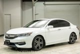 Used 2017 Honda Accord Touring image 3