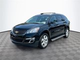 Used 2017 Chevrolet Traverse LT w/ Style and Technology Package image 3