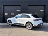 Certified 2023 Porsche Macan Turbo image 3