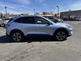 Used 2022 Ford Escape SE w/ SE Sport Appearance Package image 2