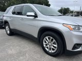 Used 2020 Chevrolet Traverse LT image 3