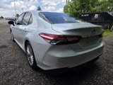 Used 2018 Toyota Camry XLE image 3