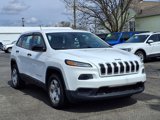 Used 2016 Jeep Cherokee Sport image 3