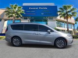 Certified 2021 Chrysler Pacifica Touring w/ Uconnect Theater Family Group image 4