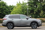 Used 2024 Nissan Rogue SV image 3