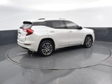 Used 2022 GMC Terrain Denali w/ Denali Premium Package image 6