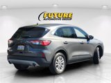 Certified 2022 Ford Escape SE image 4