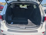 Used 2017 Hyundai Santa Fe SE image 4