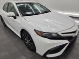 Used 2023 Toyota Camry SE image 2