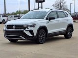 Used 2023 Volkswagen Taos S image 2