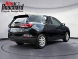 Used 2022 Chevrolet Equinox LT image 2