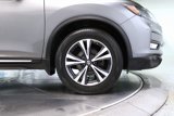 Used 2017 Nissan Rogue SL image 4