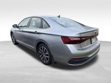 Used 2025 Volkswagen Jetta SE image 6